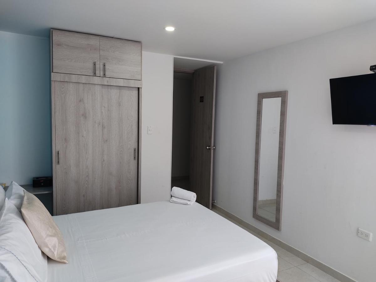 Hotel Escala Gc บาเยดูปาร์ ภายนอก รูปภาพ