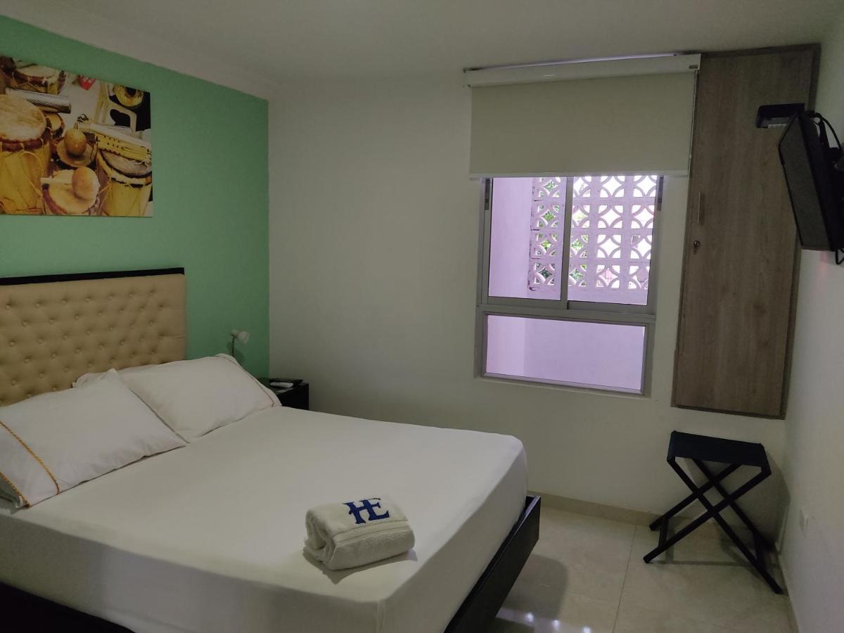 Hotel Escala Gc บาเยดูปาร์ ภายนอก รูปภาพ