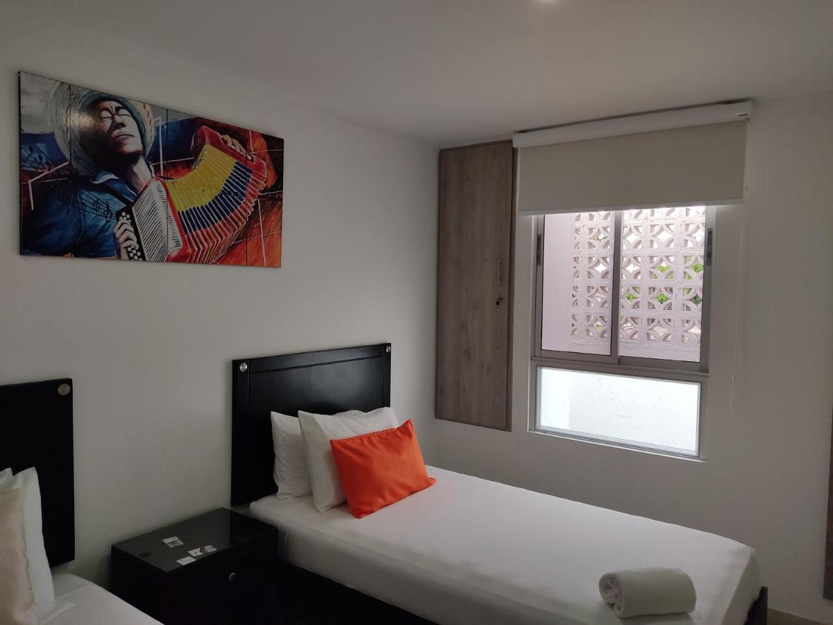 Hotel Escala Gc บาเยดูปาร์ ภายนอก รูปภาพ