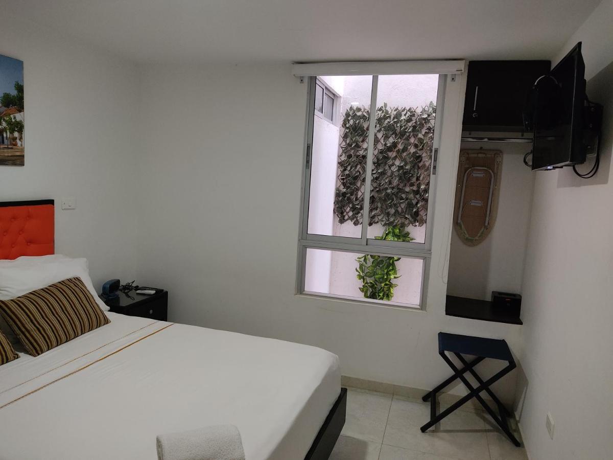 Hotel Escala Gc บาเยดูปาร์ ภายนอก รูปภาพ