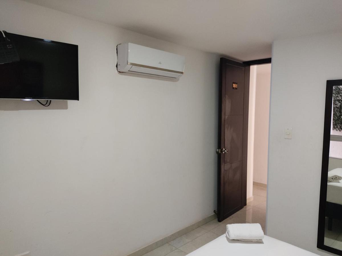Hotel Escala Gc บาเยดูปาร์ ภายนอก รูปภาพ